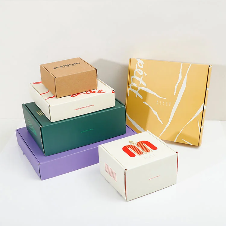 Boîte aux lettres en papier ondulé